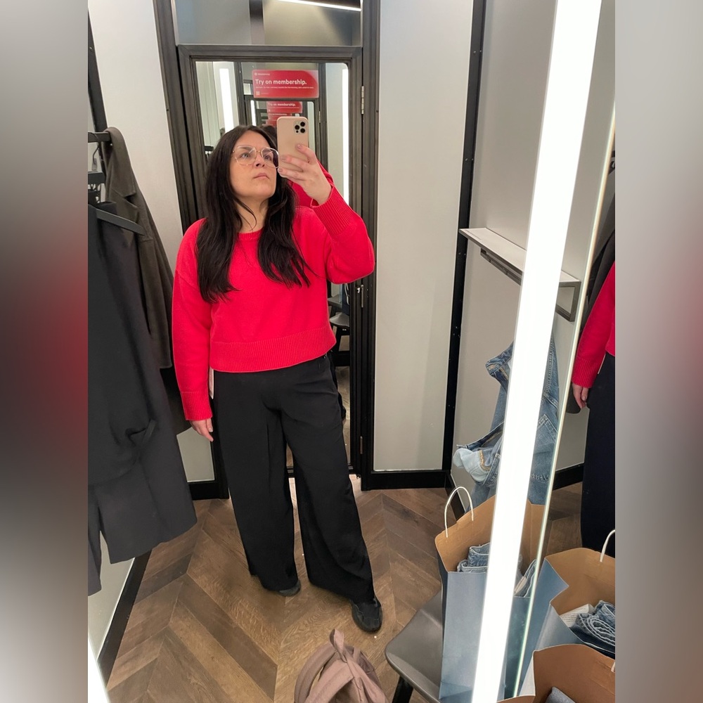 GAP 100% cotton sweater - Fits like a Medium